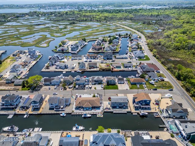 212 Cypress Drive, Bayville, NJ 08721