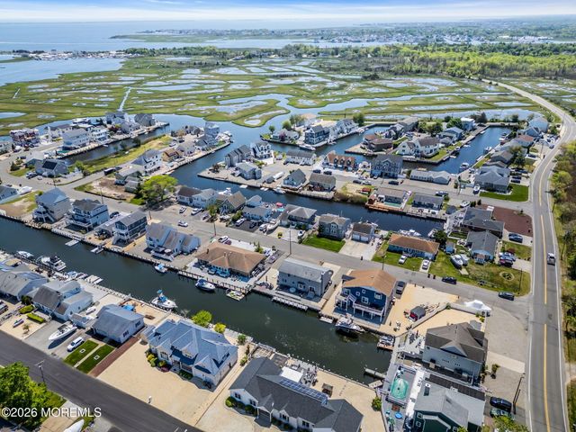 212 Cypress Drive, Bayville, NJ 08721