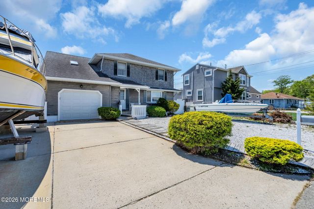 212 Cypress Drive, Bayville, NJ 08721