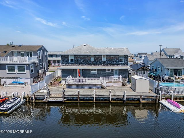 212 Cypress Drive, Bayville, NJ 08721