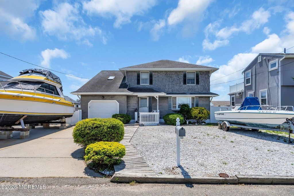 212 Cypress Drive, Bayville, NJ 08721