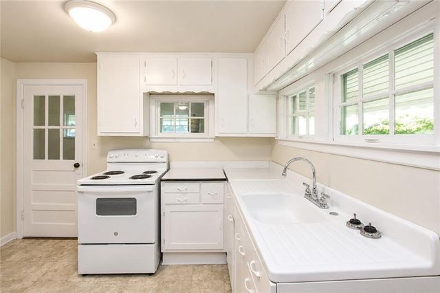 1360 Cunningham Road SW, Marietta, GA 30008