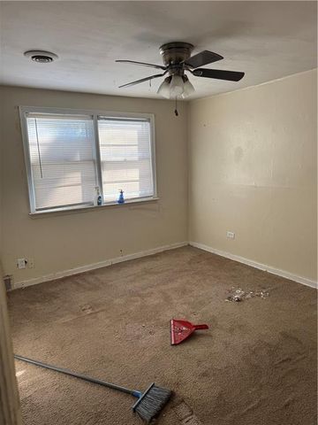 7204 Raytown Road, Raytown, MO 64133