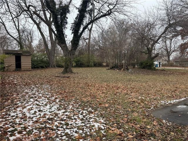 7204 Raytown Road, Raytown, MO 64133