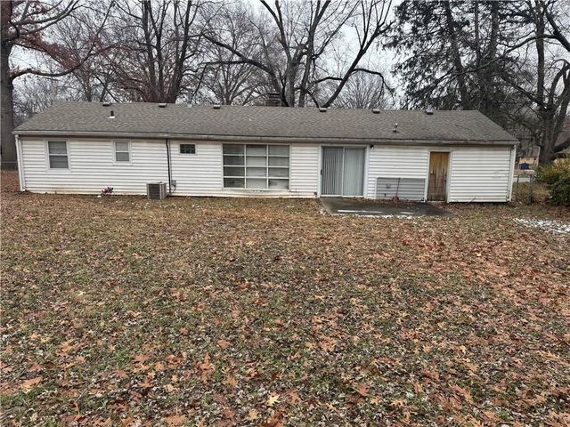 7204 Raytown Road, Raytown, MO 64133