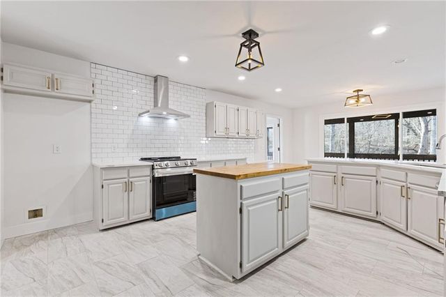 4732 Walnut Bend Drive, Gainesville, GA 30507