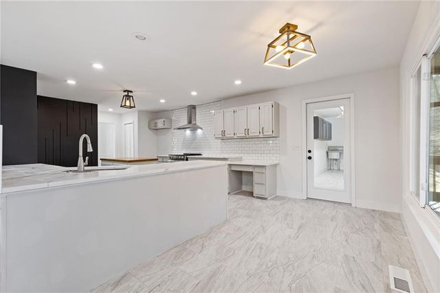 4732 Walnut Bend Drive, Gainesville, GA 30507