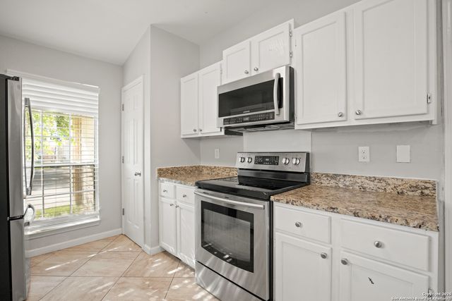 8927 Gill Bridge, San Antonio, TX 78254