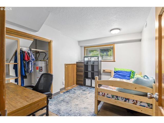 1324 Ne BIRCHAIRE Ln, Hillsboro, OR 97124