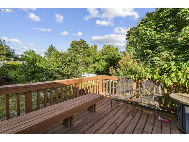 1324 Ne BIRCHAIRE Ln, Hillsboro, OR 97124