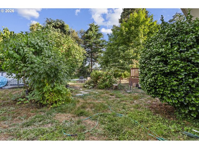 1324 Ne BIRCHAIRE Ln, Hillsboro, OR 97124
