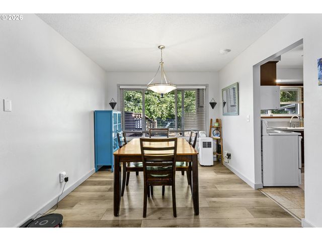 1324 Ne BIRCHAIRE Ln, Hillsboro, OR 97124