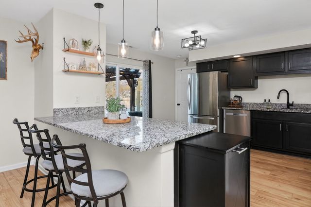 39 Cayman Drive, Montgomery, IL 60538