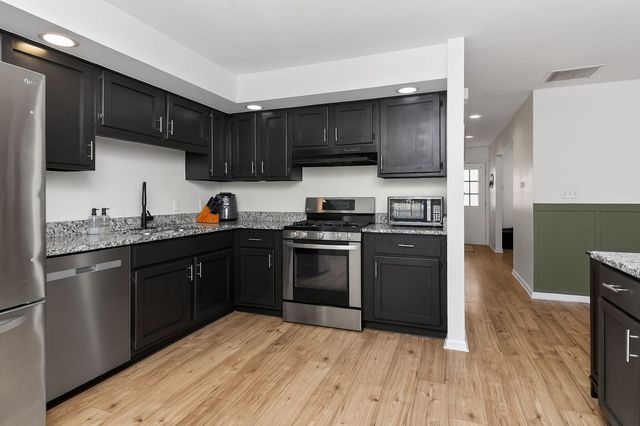 39 Cayman Drive, Montgomery, IL 60538