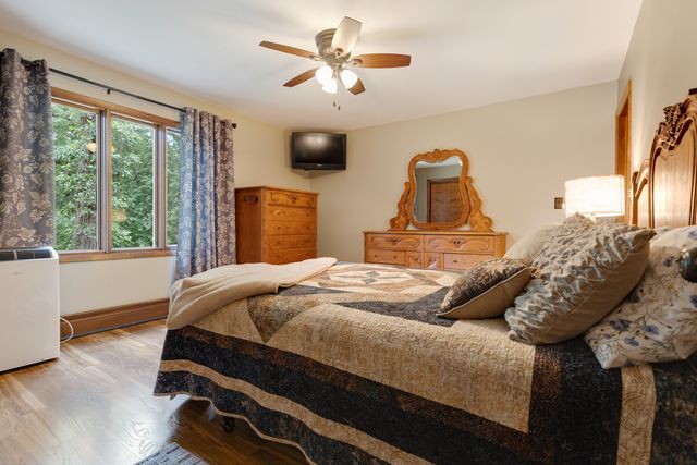 46W206 Felsmith Road, Hampshire, IL 60140