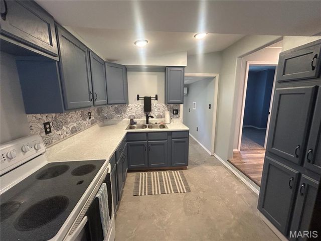 8520 Lake Drive, Cedar Hill, MO 63016