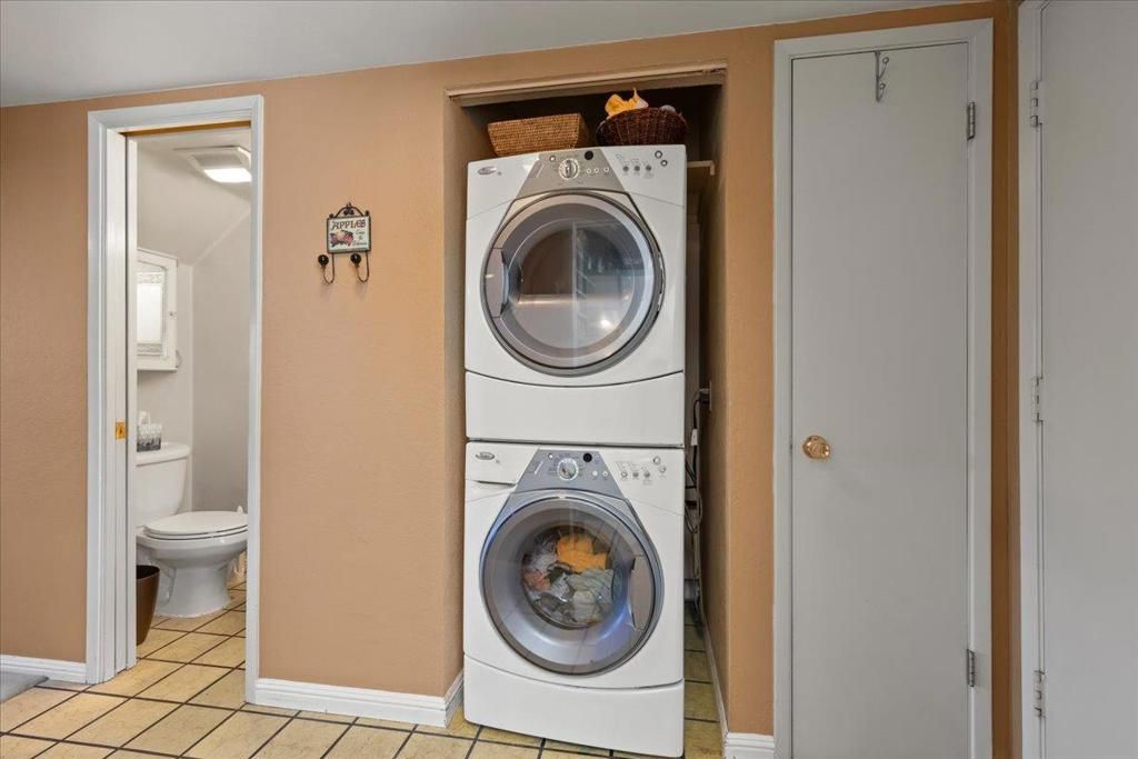 Image 12 of property listing at 10385 Mary Avenue, Cupertino, CA 95014