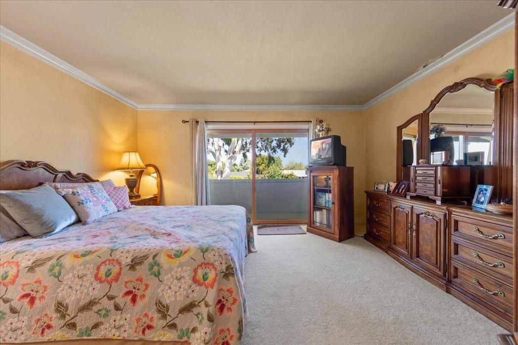 Image 17 of property listing at 10385 Mary Avenue, Cupertino, CA 95014