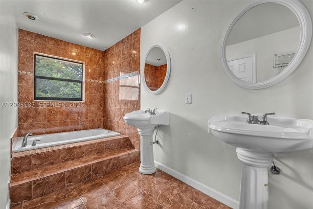 2771 NW 47th Ln 2905, Lauderdale Lakes, FL 33313