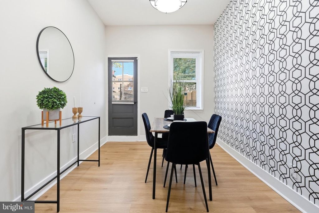 Image 16 of property listing at 2237 MADISON AVE, Baltimore, MD 21217