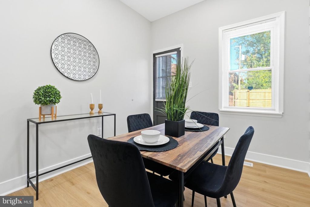 Image 18 of property listing at 2237 MADISON AVE, Baltimore, MD 21217