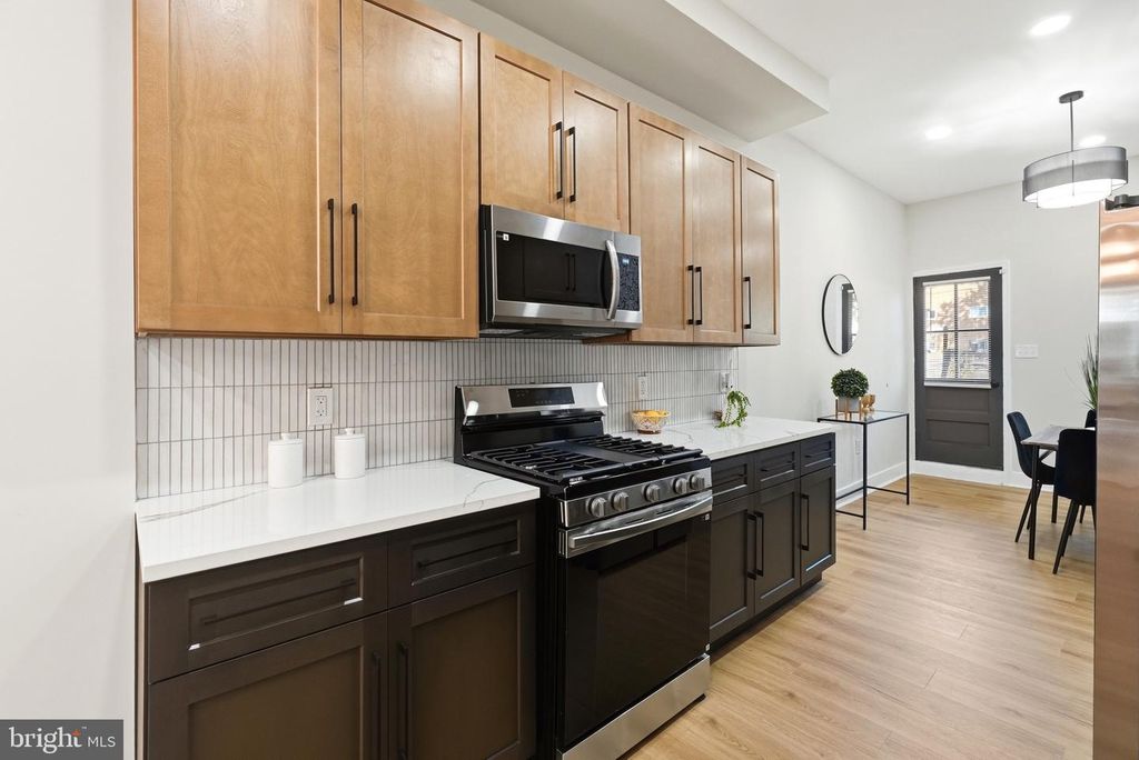 Image 23 of property listing at 2237 MADISON AVE, Baltimore, MD 21217