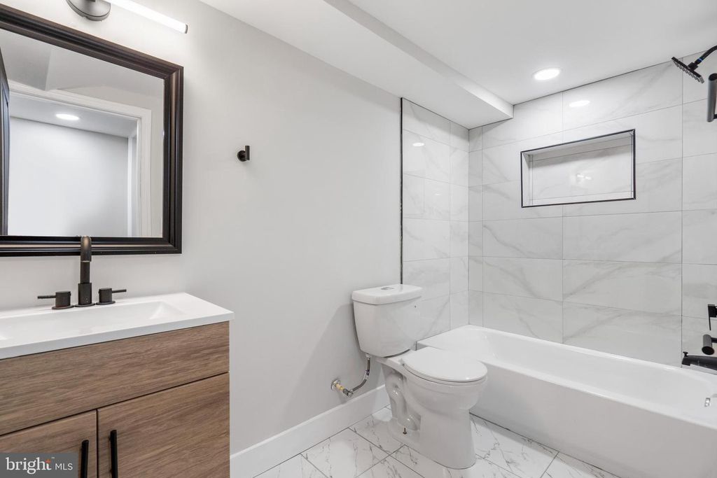 Image 30 of property listing at 2237 MADISON AVE, Baltimore, MD 21217