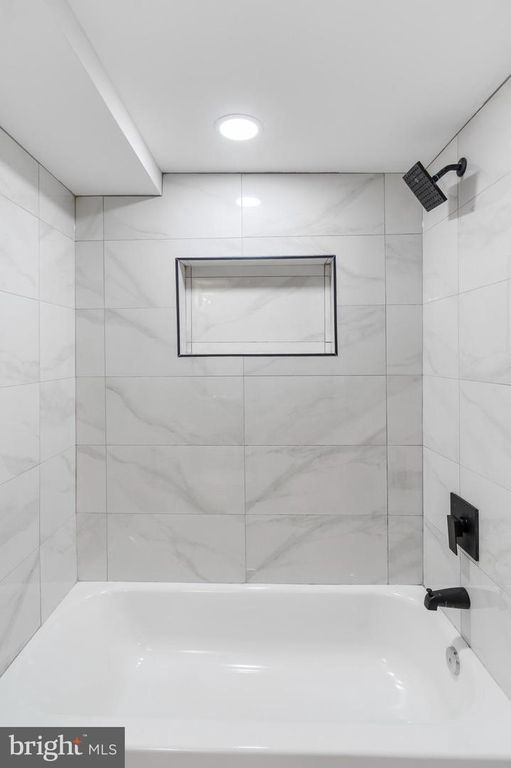 Image 31 of property listing at 2237 MADISON AVE, Baltimore, MD 21217