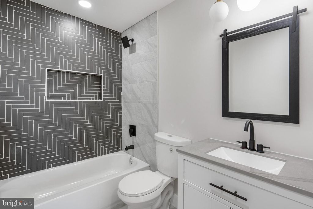 Image 50 of property listing at 2237 MADISON AVE, Baltimore, MD 21217