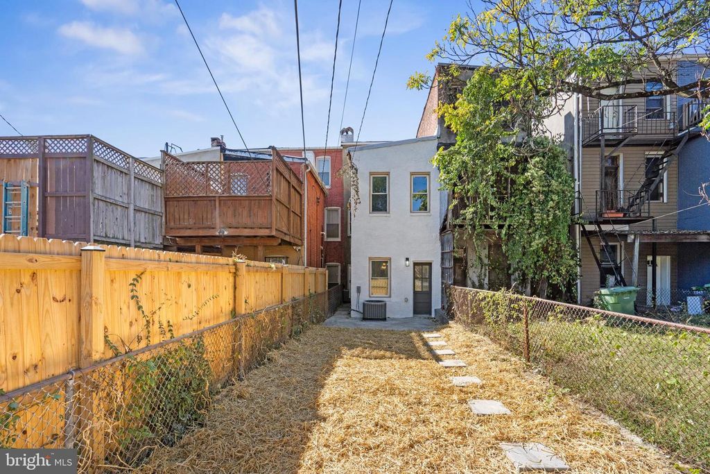 Image 52 of property listing at 2237 MADISON AVE, Baltimore, MD 21217