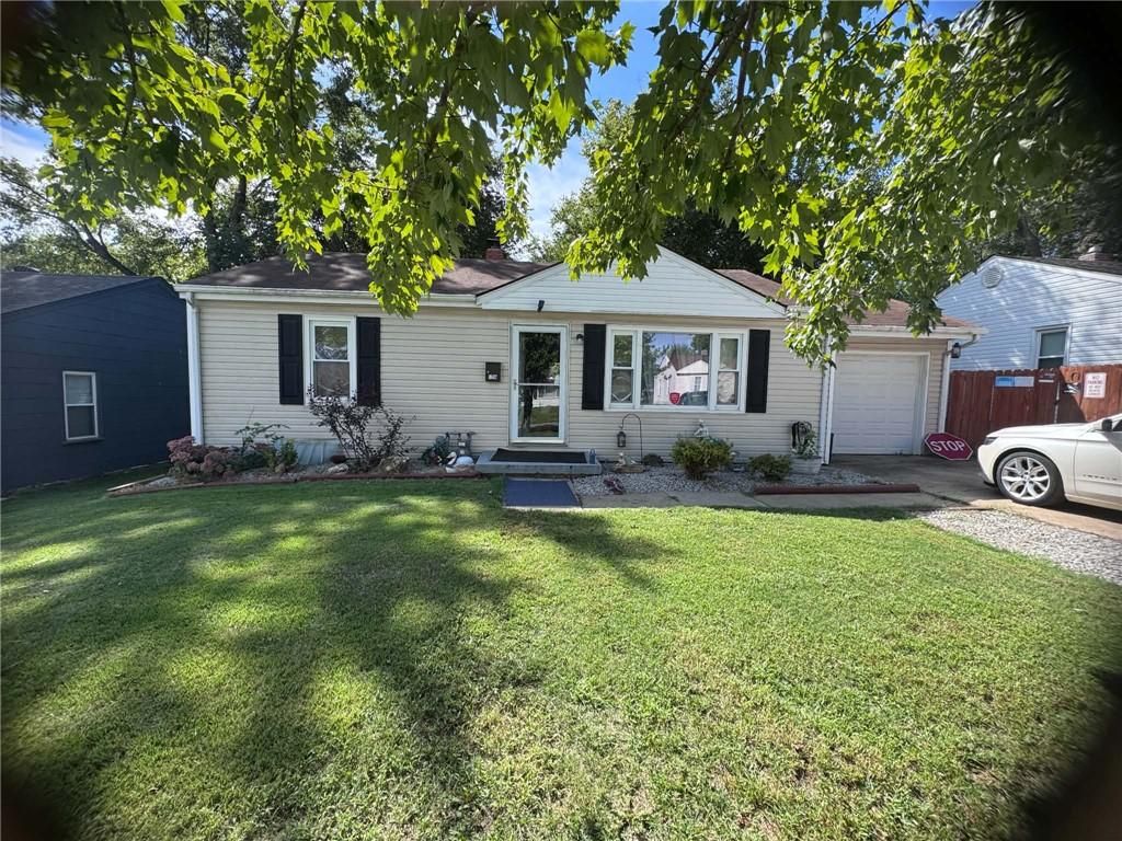 10417 E 27TH Street, Independence, MO 64052