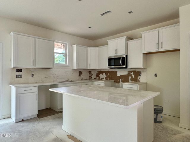 377 Pecan Valley Way, Four Oaks, NC 27524