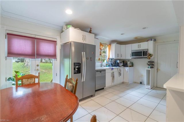 507 Goosley RD, Yorktown, VA 23690
