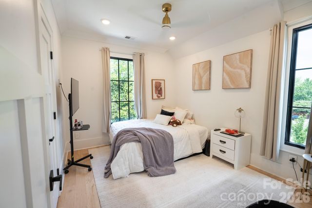 6105 Berryhill Towns Drive, Charlotte, NC 28270