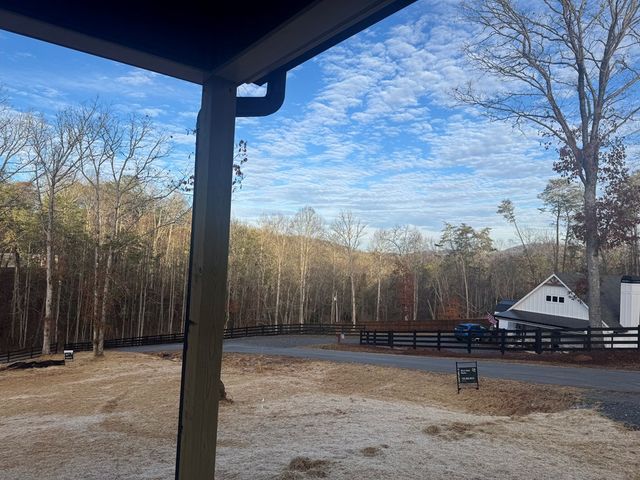 9 Nottaway Lane, Young Harris, GA 30582