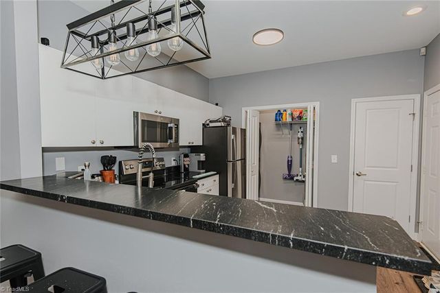 302 Campus Walk Trail 101, Elon, NC 27244