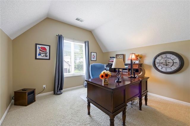 6044 Brownridge Drive, Shawnee, KS 66218