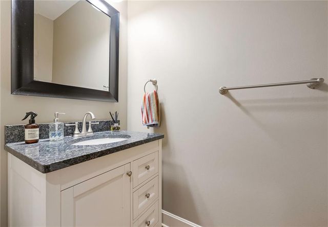 6044 Brownridge Drive, Shawnee, KS 66218