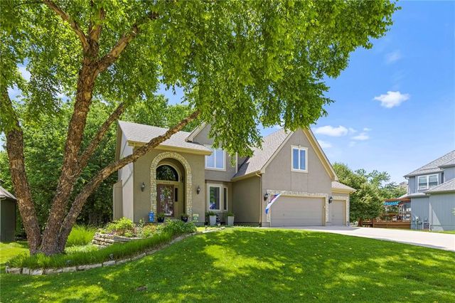 6044 Brownridge Drive, Shawnee, KS 66218
