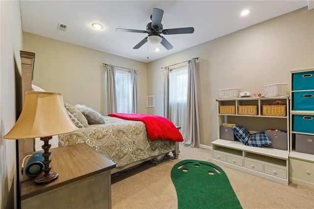 6044 Brownridge Drive, Shawnee, KS 66218