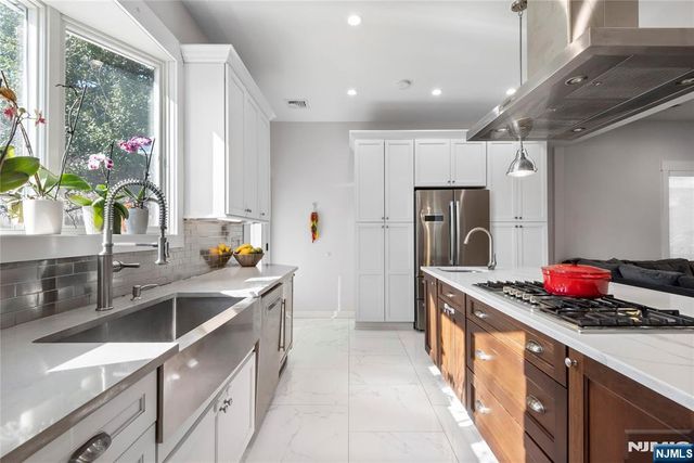 19 78th Street, North Bergen, NJ 07047