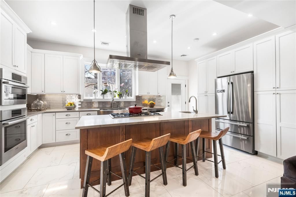 19 78th Street, North Bergen, NJ 07047