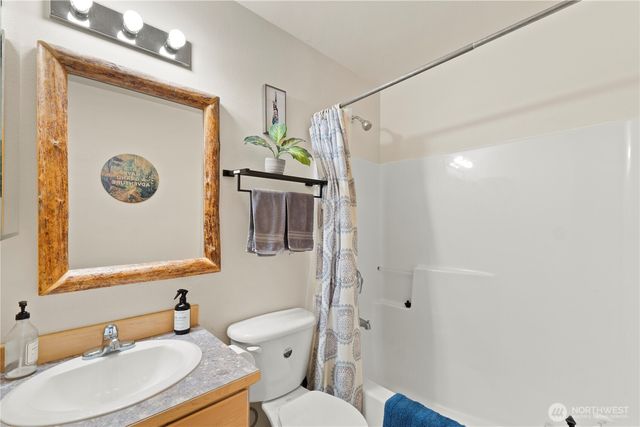 1302 Pine Loch Sun Drive, Ronald, WA 98940