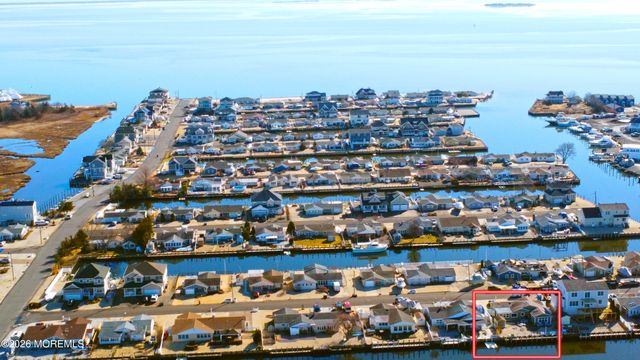 16 Peg Leg Way, Waretown, NJ 08758