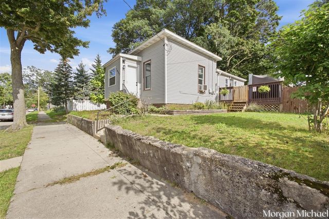 1457 Palmer Avenue, Muskegon, MI 49441