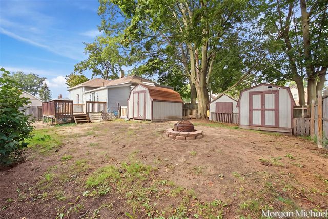 1457 Palmer Avenue, Muskegon, MI 49441
