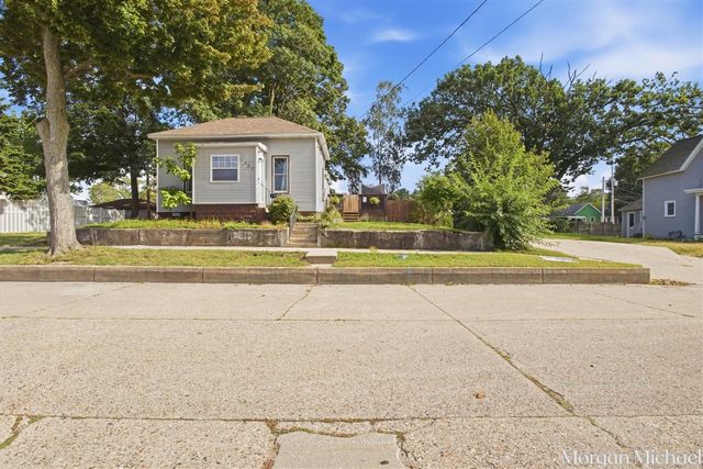 1457 Palmer Avenue, Muskegon, MI 49441