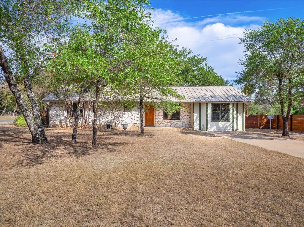 3915 Willow DR, Horseshoe Bay, TX 78657