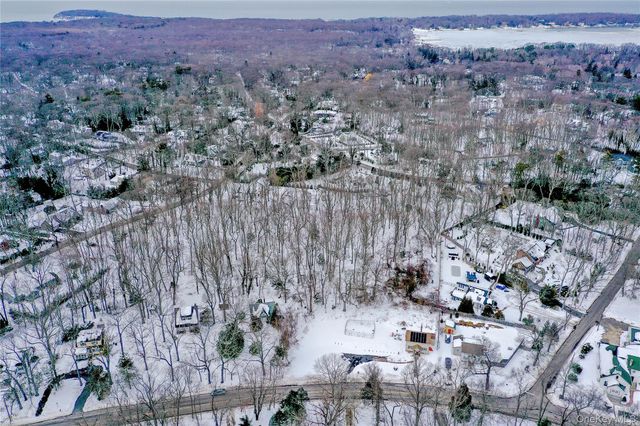 37 Christian Avenue, Setauket, NY 11733