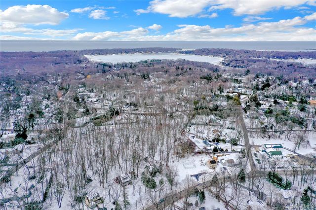 37 Christian Avenue, Setauket, NY 11733